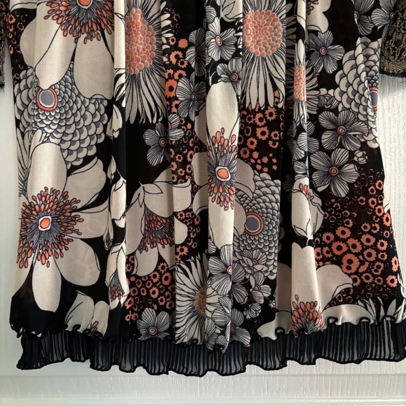 Anac by Kimi Mesh Floral Geometric Print Blouse Large - Picture 4 of 8
